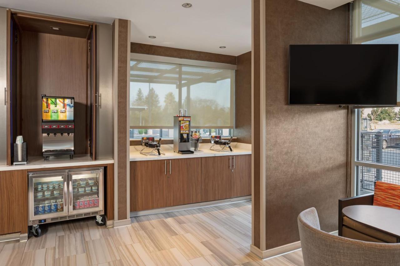 Springhill Suites By Marriott Уэст-Сакраменто Экстерьер фото
